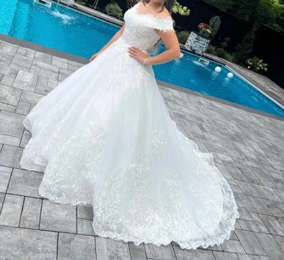 Vestido de novia a medida, talla mediana, marfil  Foto 1 de 4