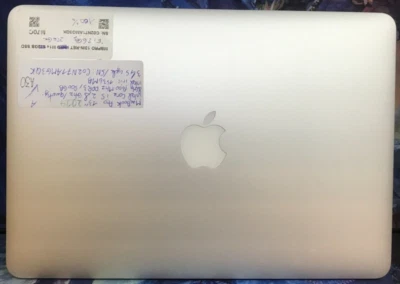 MACBOOK PRO 2014 - 13" - I5/2.6GHZ - 256Go/8Go - qwerty - Très Bon Etat - Photo 1/4