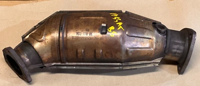 VW PASSAT B5 B5.5 1996-2002 AUDI A4 1.8 GASOLINA CONVERTIDOR CATALÍTICO GENUINO Foto 1 de 4