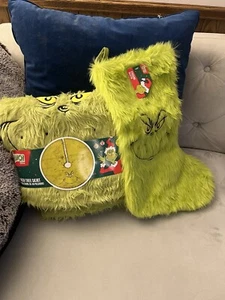 DR SEUSS The Grinch 48” Furry Embroidered Christmas Tree Skirt &Stocking - Picture 1 of 7