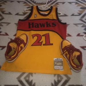 THROWBACK ALANTA HAWKS JERSEY 1986-87 SWINGMAN AUTHENTIC & SHOES NIKE DUNKS 10 - Picture 1 of 14