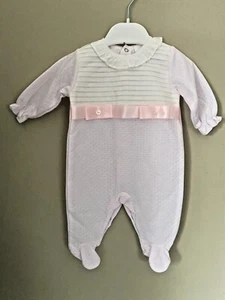 BABY GIRLS SPANISH ROMPERS SLEEPSUIT PINK VELOUR LACE & BOW NEWBORN GIRL - 3 M - Picture 1 of 4