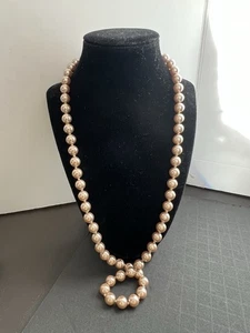 2er Set Joan Rivers Kunstperlen Halsketten Hellpfirsich 12 Zoll & Taupe Farbe 13 Zoll - Bild 1 von 9