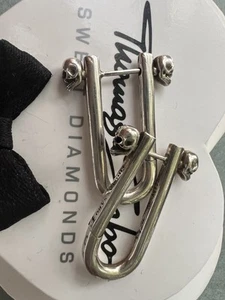 Thomas Sabo Rebel At Heart Ohrringe Iconic Skull Totenkopf Neuzustand Rarität - Bild 1 von 3