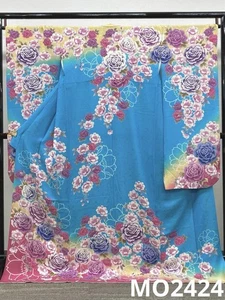 Elegant Furisode Kimono - Rose Design, Blurred Dye, 173cm Length, Formal Wear - Picture 1 of 9
