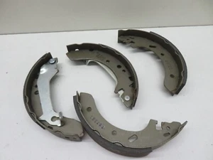 REAR BRAKE SHOES FOR RENAULT CLIO UNIPART GBS1393AF 1998-2001 - Picture 1 of 5