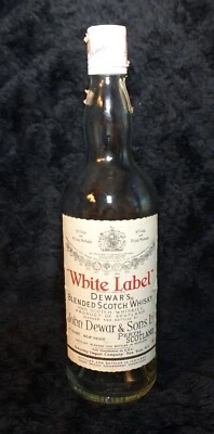 VTG WHITE LABEL DEWAR'S BLENDED SCOTCH WHISKEY 4/5 QT BOTTLE RED TAX STAMP EMPTY - Image 1 of 4