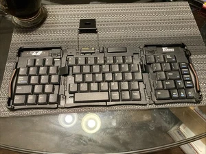 Targus Stowaway Portable Keyboard Model PA820 Tested Working - Picture 1 of 11