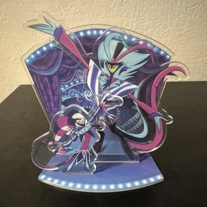 Hazbin Hotel Ozzie’s Finale Acryl Ständer Standee Figur Offizieller Hai Roboter - Bild 1 von 7