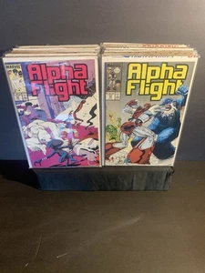 ALPHA FLIGHT POSTEN von x 22 COMICS BÜCHERN "JIM LEE, WHILCE PORTACIO" COVER & KUNST - Bild 1 von 7