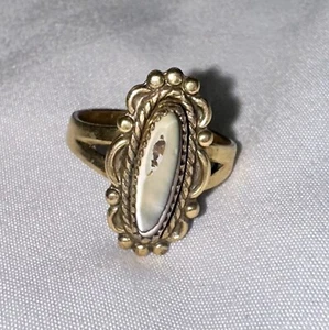 Vintage 12k Gold Filled Chapal Incorporated Ring Mother Of Pearl Scruffy - Picture 1 of 6