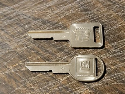 C-D 钥匙坯 适用于通用凯迪拉克 Caddy Crest 标志 - 68 72 76 80 87 88 89 90 — 第 1/2 张图片