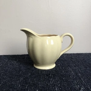 Vintage Grindley Laburnum Petal Yellow Milk Jug Made in England - Picture 1 of 5