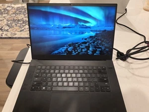 Portátil Razer Blade 15.6" I7-9750H, 32GB RAM, RTX 2080, 1080p 240Hz, 512GB SSD - Imagen 1 de 6