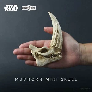 REGAL ROBOT The Mandalorian Mudhorn Skull Mini Sculpture NEW SEALED - Picture 1 of 8