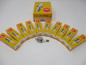 10 enchufes estándar sólidos genuinos NGK 6703 BPMR7A - Imagen 1 de 4