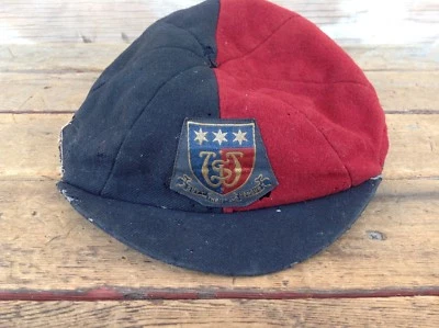 Sombrero antiguo para niños "Deber, ahorro y honor"  Foto 1 de 4