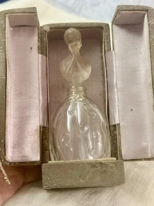 ANTIKER FRANZÖSISCHER PARFÜMFLAKON JUNGE MÄDCHENFORM MIT ORIGINAL ETUI. um 1900 - Bild 1 von 11
