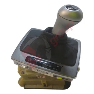 MERCEDES C CLASS W204 (08-14) AUTOMATIC GEAR SHIFTER SELECTOR A2042673888Q1 - Picture 1 of 13