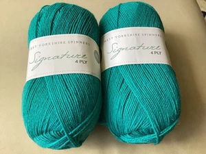 WEST YORKSHIRE SPINNERS SIGNATURE 4ply. 2 X 100g balls of BLUE RASPBERRY. NEW - Picture 1 of 3