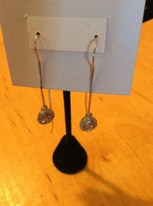 $35 Ivanka Trump threader earrings ITJ1 - Picture 1 of 5
