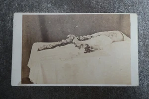 Vintage Photograph On Card Momento Mori Funeral Mourning Post-Mortem - Picture 1 of 2