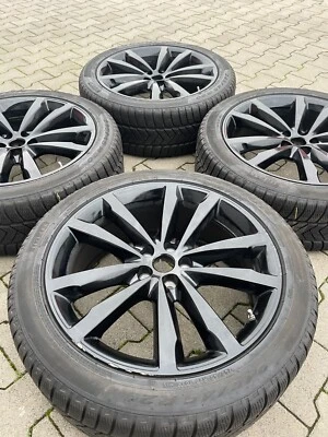 ORIGINAL JAGUAR E-Pace Winterreifen Kompletträder 245/45 R20 Schwarz j9cm-aa gb - Bild 1 von 4