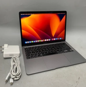 MacBook Air "M1" 8 CPU/7 GPU 13" 3,2 GHz Apple M1 - DDR4 8GB - 250GB SSD - 2020 - Bild 1 von 10