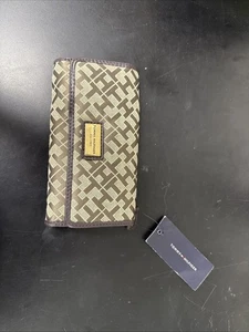 tommy hilfiger trifold wallet women - Picture 1 of 3