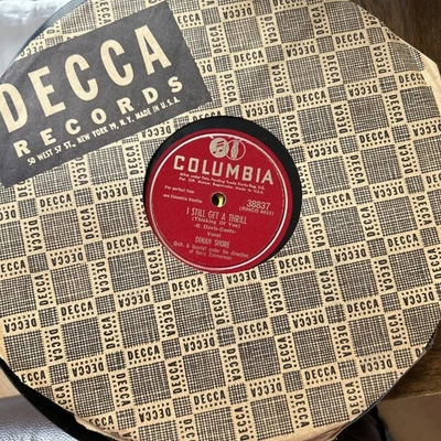10" 78 RPM-Dinah Shore-SIMPLE MELODY/GET A THRILL-Columbia 38837 VG+ - Image 1 of 4