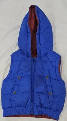 Azul Rojo Little Marc Jacobs Niño Pequeño Niño Reversible Sin Mangas Puffer Talla 2 Foto 1 de 4