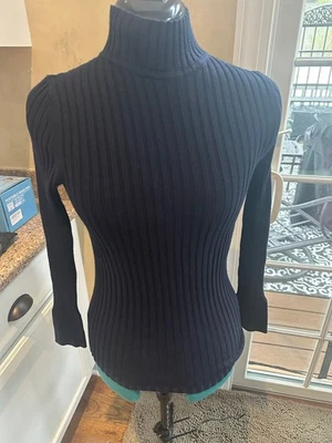 Suéter Ann Taylor LOFT Feminino Manga Longa com nervuras Decote Simulado Azul Marinho Tamanho M Novo sem etiquetas - Imagem 1 de 2