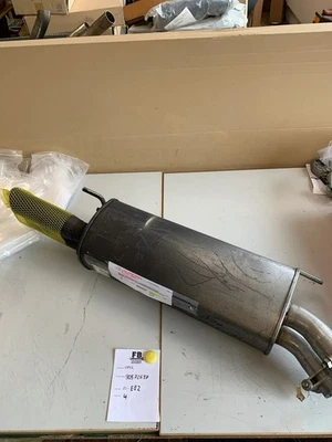 Opel Omega B Caravan 3.0 V6 Exhaust Silencer Genuine GM Silencer - Image 1 of 4