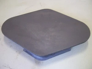 original 2000 Jaguar xj8 engine valley rubber cover grommet seal OEM - Picture 1 of 4