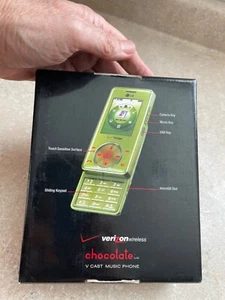 LG Verizon Chocolate Phone Green in Box Read Description - Picture 1 of 22