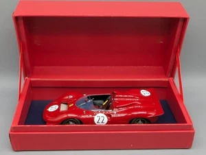 Maquetas de coches 1:18 BBR Models Ferrari 330 P3 Spider 24H LeMans 1966 #22 en embalaje original - Imagen 1 de 15