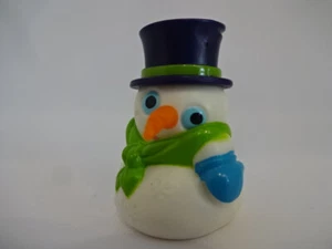 Weihnachtsdeko / Schneemann mit grünem Schal und Zylinder als Hut - Bild 1 von 1