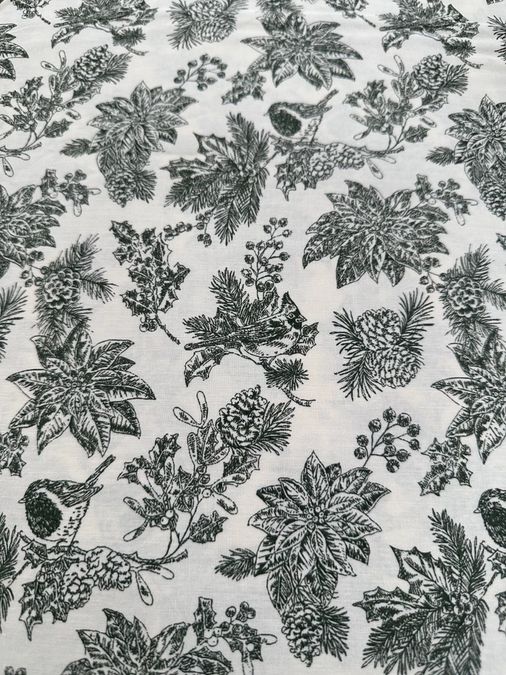 Brooks Brothers green/cream  Christmas  Poinsettia 90" round  tablecloth New - Image 1 of 1