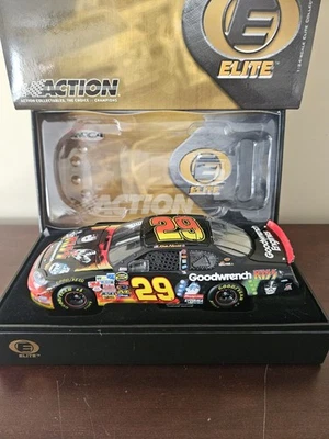 Kevin Harcick 1/24 GM Goodwrench/KISS 2004 Monte Carlo (Elite) Foto 1 de 3