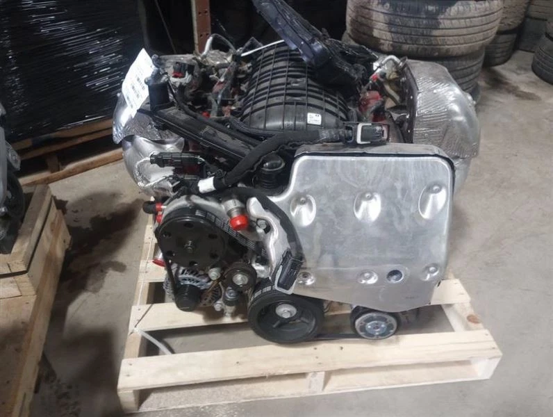 2023 Chevrolet Corvette 6.2L LT2 Engine with Accessories 10 miles 2761534 - Image 1 of 4