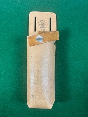 Vintah KLEIN TOOLS 5138 Leather Tool Belt Sheath Knife Pocket - Image 1 of 4