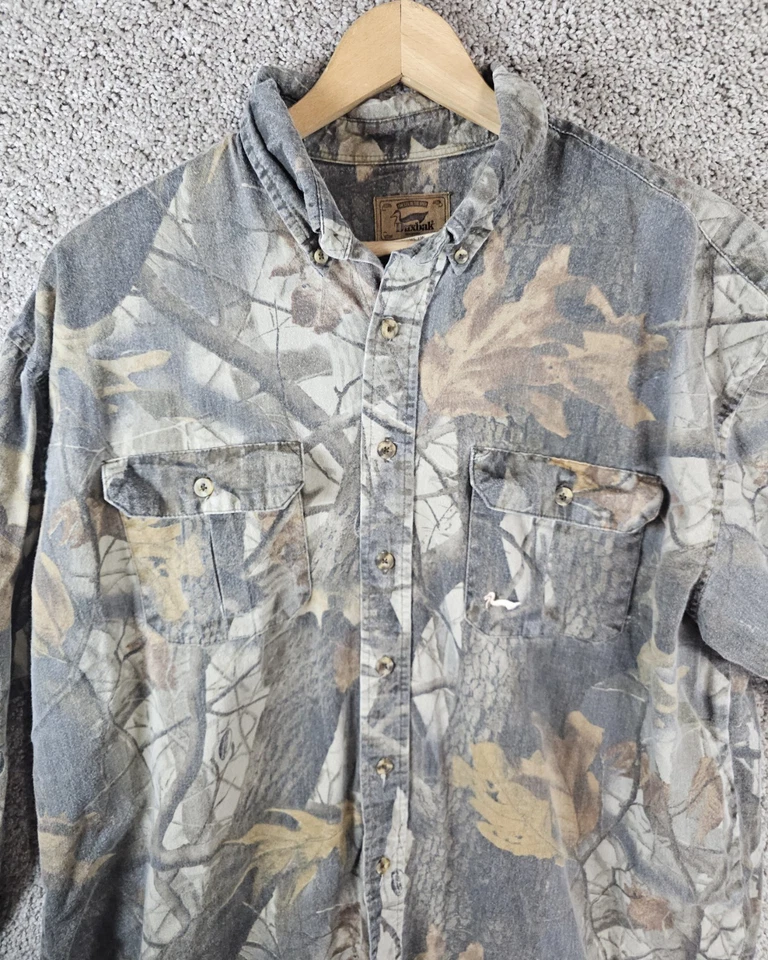 Vintage Duxbak RealTree Hardwoods Camo Shirt Mens XL Long Sleeve Double Pockets - Image 1 of 4