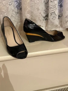 Nine West Black patent wedge heel court shoe size 3 - Picture 1 of 3