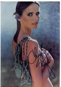 Corbatas, Cheryl: foto autografiada de 8"x10""/foto fija - {a} Corbatas de cereza - Imagen 1 de 3