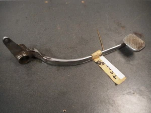SUZUKI T500 TITAN T 500 -  7511 - 43110-15000 BRAKE PEDAL - Bild 1 von 6