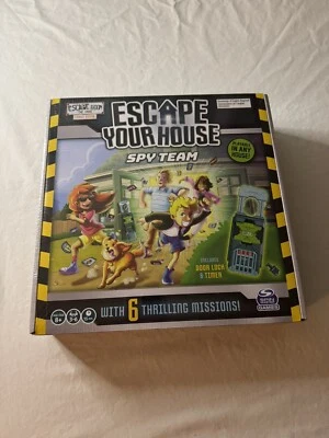 ESCAPE ROOM Spy Team Fun Strategy Family Edition BOARD GAME Escape Your House - Image 1 of 3