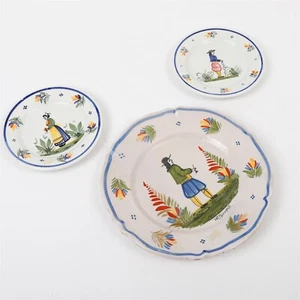 Set of 3 Henriot Quimper Plates 1920s White Glaze Pink Clay Breton Man & Woman - Picture 1 of 6
