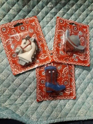 3 velas de cumpleaños Western Cowboy Oriental Trading Co Foto 1 de 4