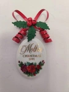 Hallmark Keepsake Adorno de Navidad 1991 Madre Mamá Porcelana Rosas ENVÍO GRATUITO - Imagen 1 de 5