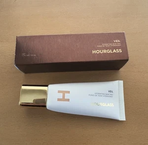 HOURGLASS Veil Hydrating Skin Tint #5 1.1oz NIB Sealed - Picture 1 of 4